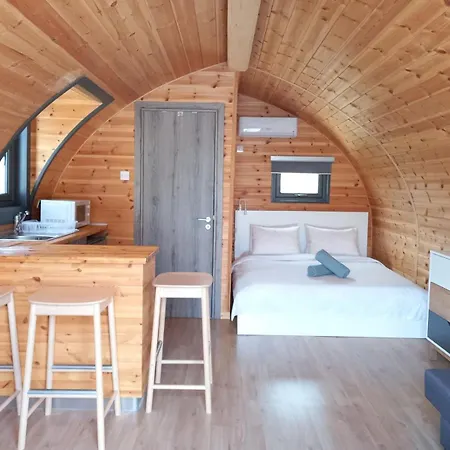 Camping Glamping Pod *